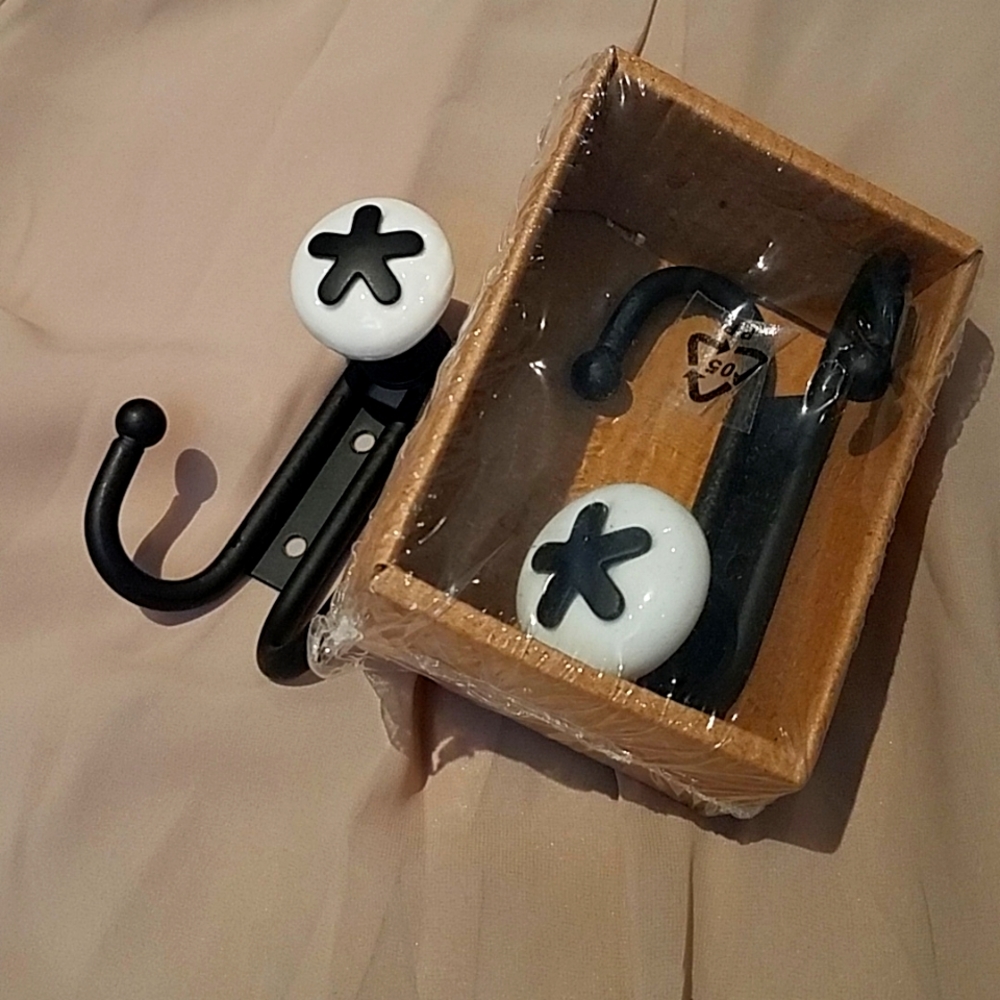 IKEA VISEn wall hooks